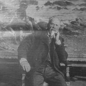 Giuliano Bartolomeo con il dipinto Tristi ricordi - Bartolomeo Giuliano